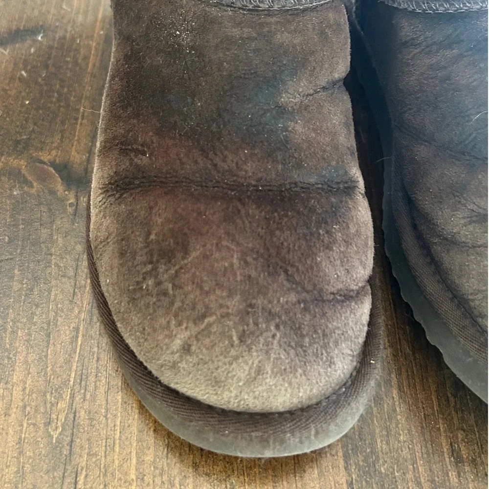 UGG Classic Short Boots W8 Brown Suede Sheepskin Lined Mid Calf Coz Warm Fall‎